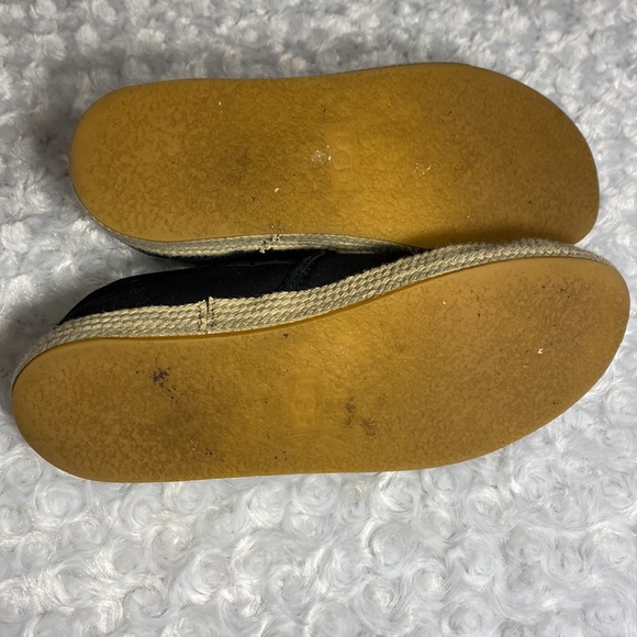 UGG slip on espadrilles black size 7 - Picture 7 of 9